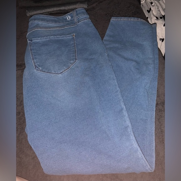4 Pairs of Size 16 Pants - Picture 4 of 9